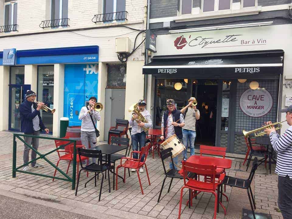 L'étiquette — photo 3