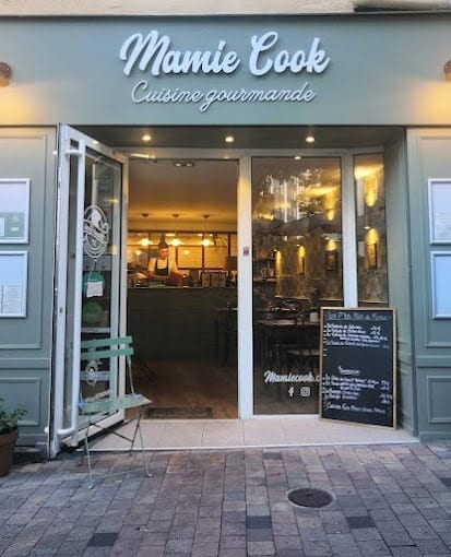 Mamie Cook — photo 2