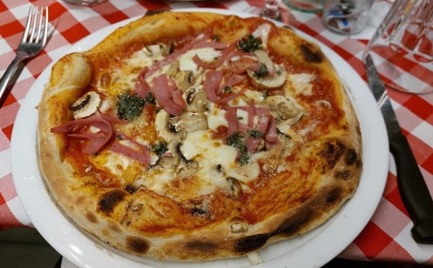 Pizzeria italia — photo 2