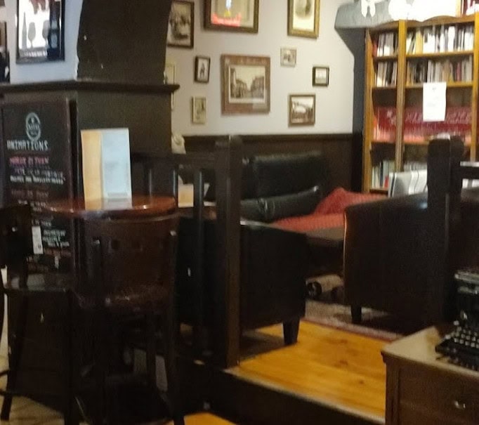 Au Petit Bonheur — photo 3