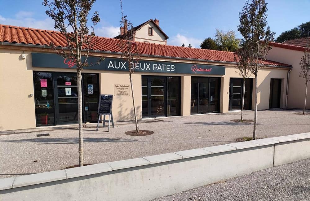 Aux deux pates — photo 2