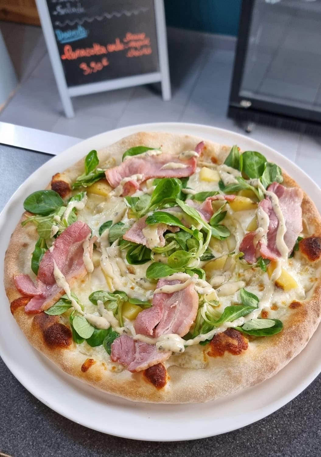 Em pizzeria — photo 2