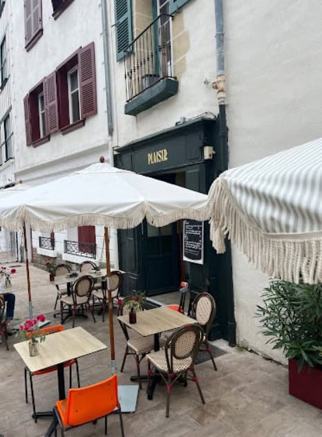 Plaisir — photo 2