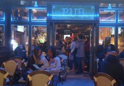 Queen's bar — photo 2