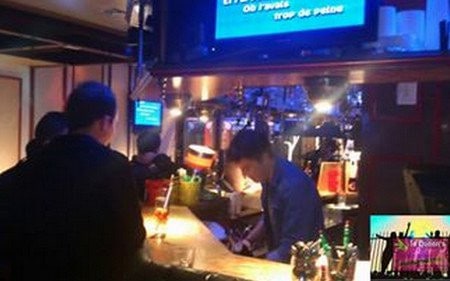 Queen's bar — photo 3