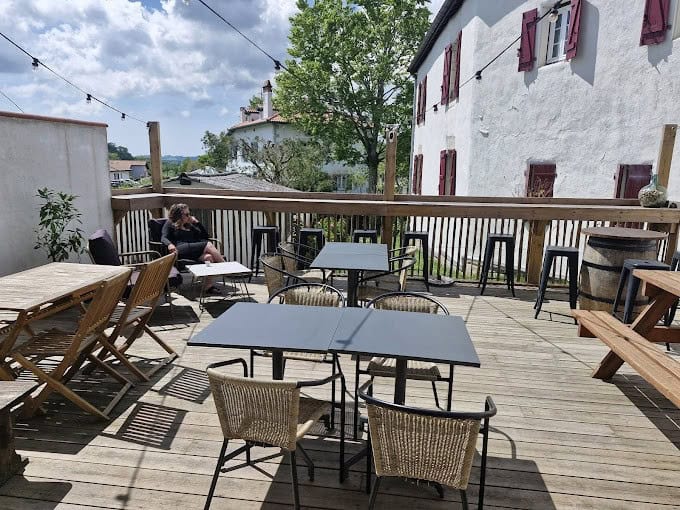 Café Larre — photo 3