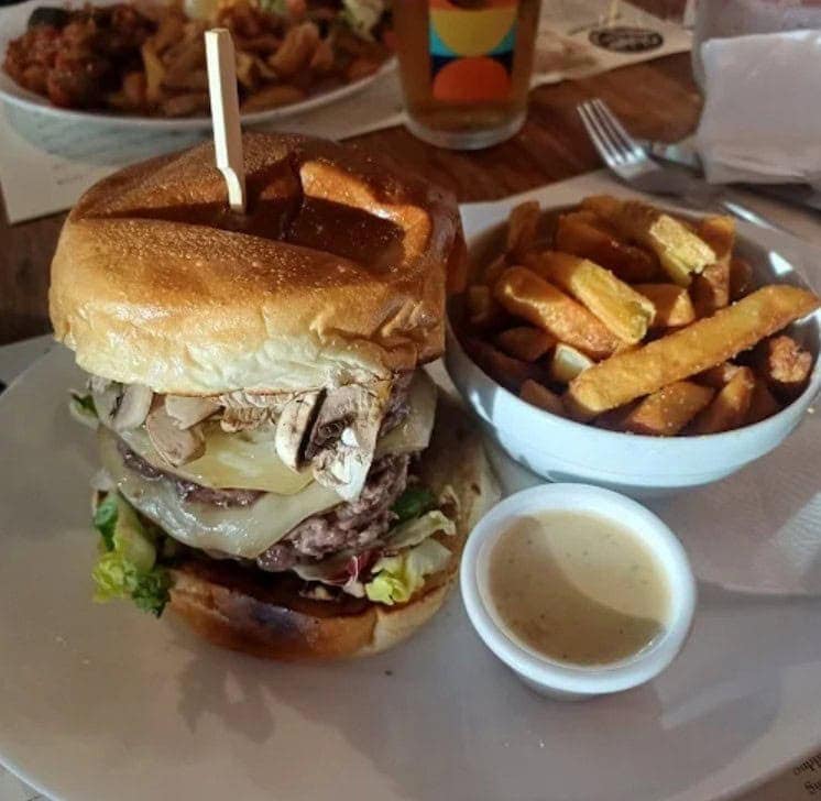 Histoire sans faim — Bar à Burger à Nay Bourdettes — photo 4
