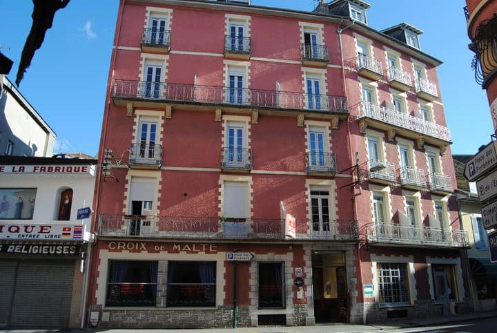 A la Croix de Malte — photo 2