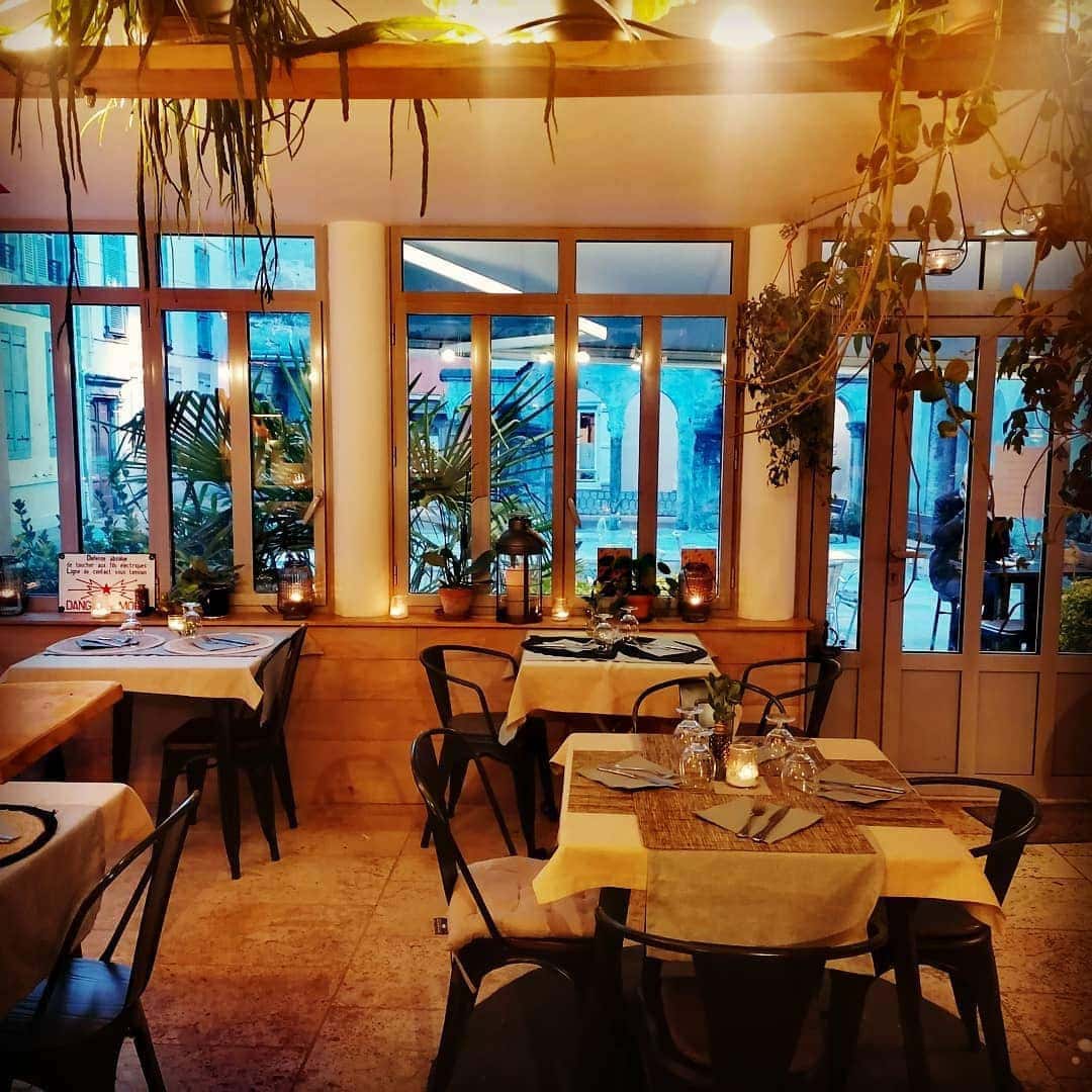 La Tête en Friche — Bistro - Bar à Bagneres de Bigorre — photo 3
