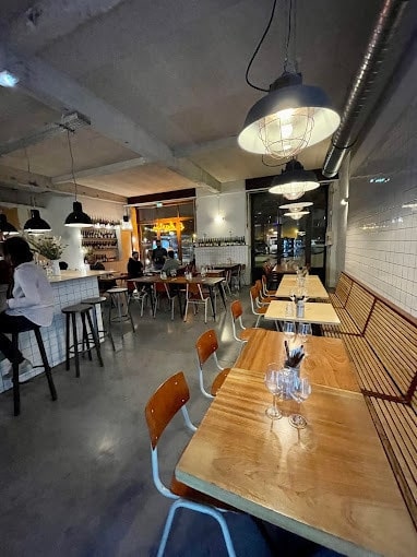 Baston — photo 3