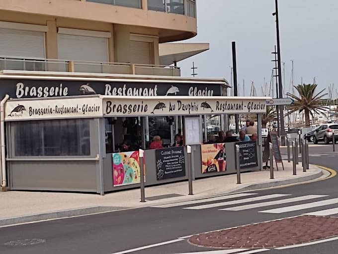 Au Dauphin — photo 2