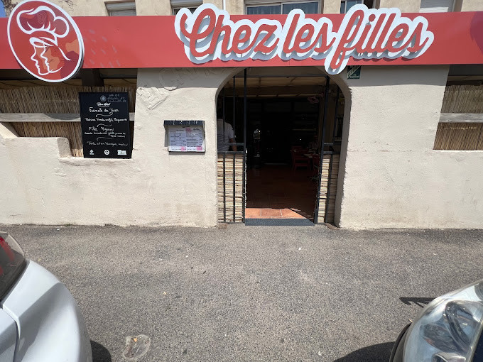Chez les Filles — photo 3