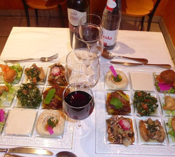 Au Petit Mezze — photo 3