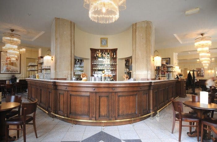 Café Broglie — photo 3