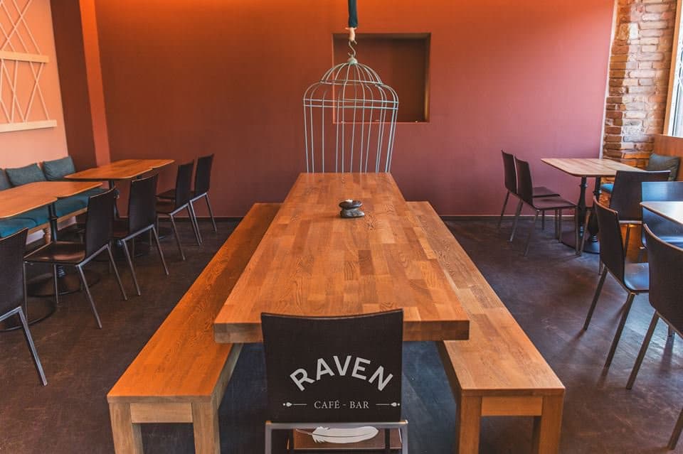 Raven Café — photo 2