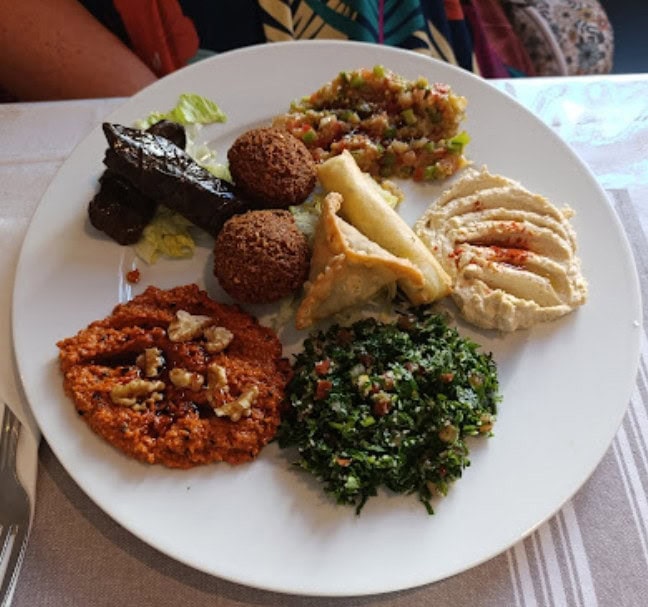 Le Cèdre du Liban — photo 2