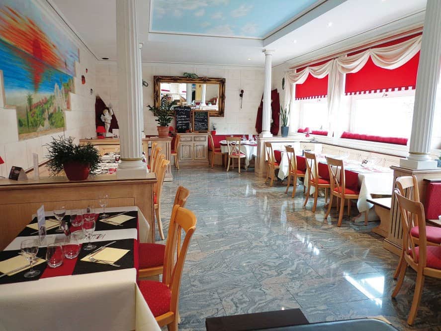 Le Plazza — photo 2
