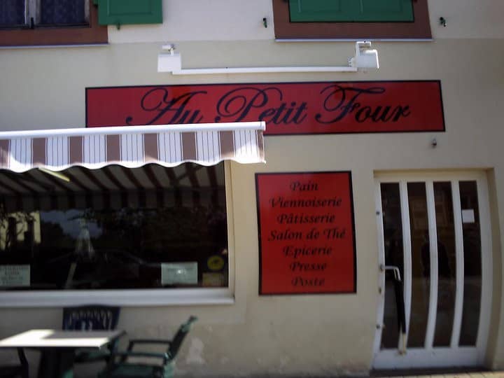Au Petit Four — photo 2