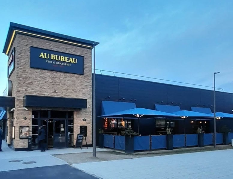 Au bureau - La façade