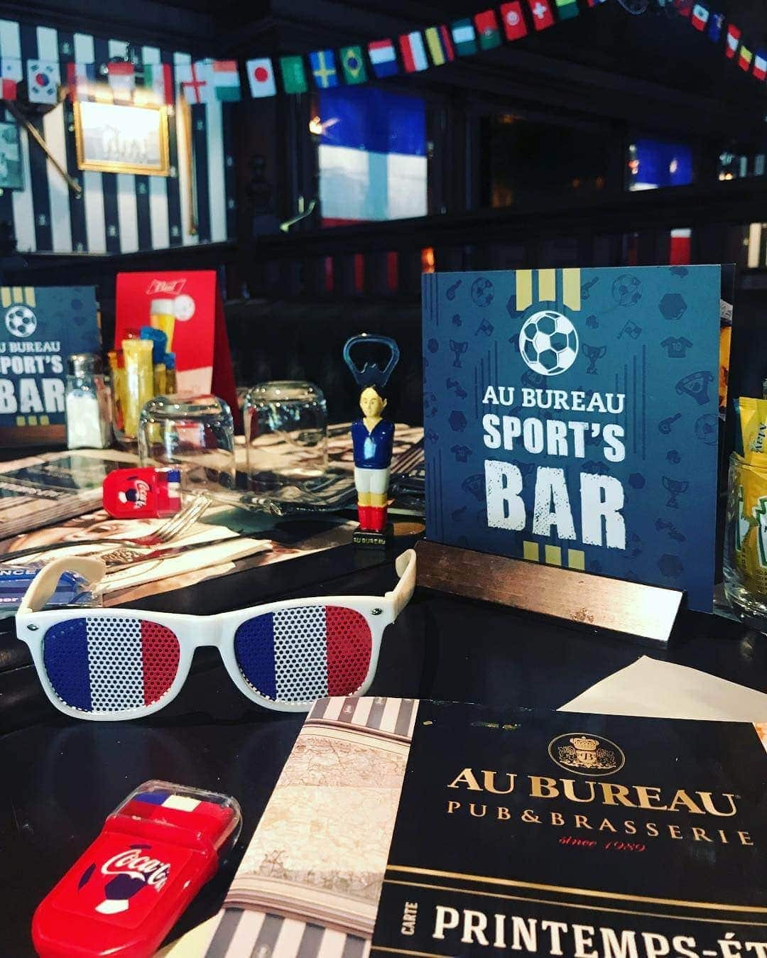 Au bureau — photo 6