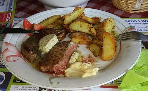 Café à l'église — photo 2