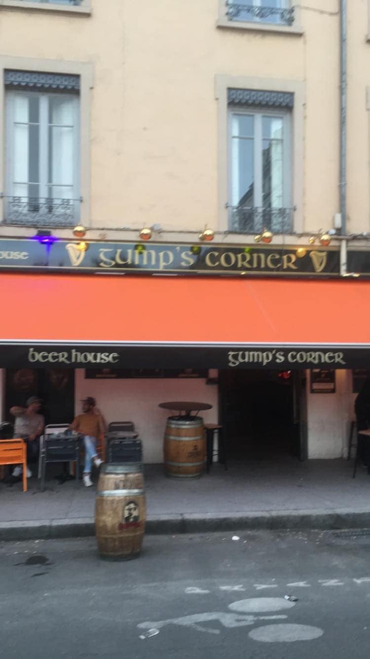 Gump's Corner — photo 3