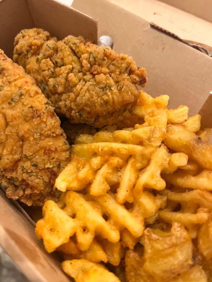 Pepe Chicken — photo 3