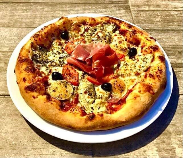 Pizza Carloni — photo 2
