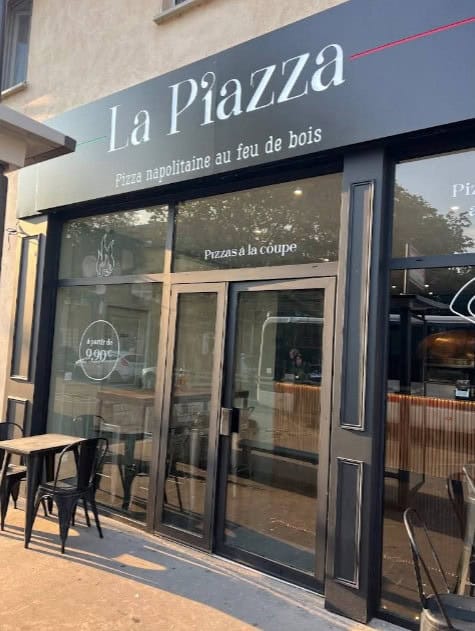 La piazza — photo 3