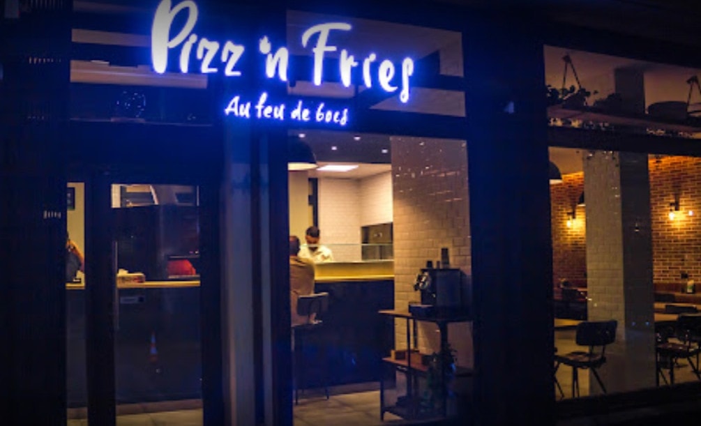 Pizz 'n Fries Au Feu De Bois — Pizza - pizzéria à Saint Priest — photo 3