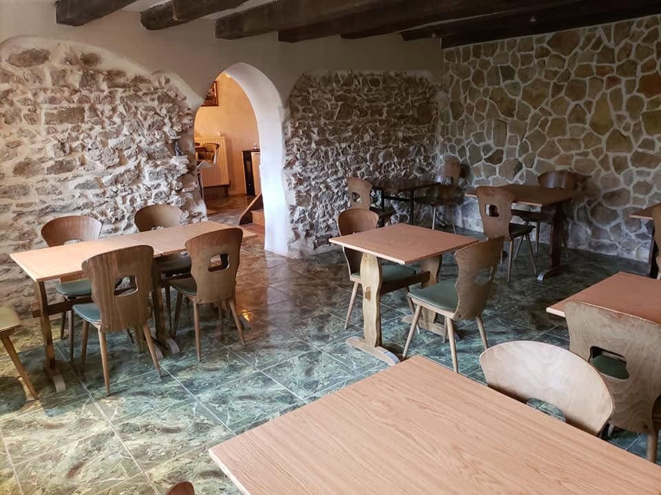 Le Café du Loup — Brasserie à Saint Martin d'Auxy — photo 3