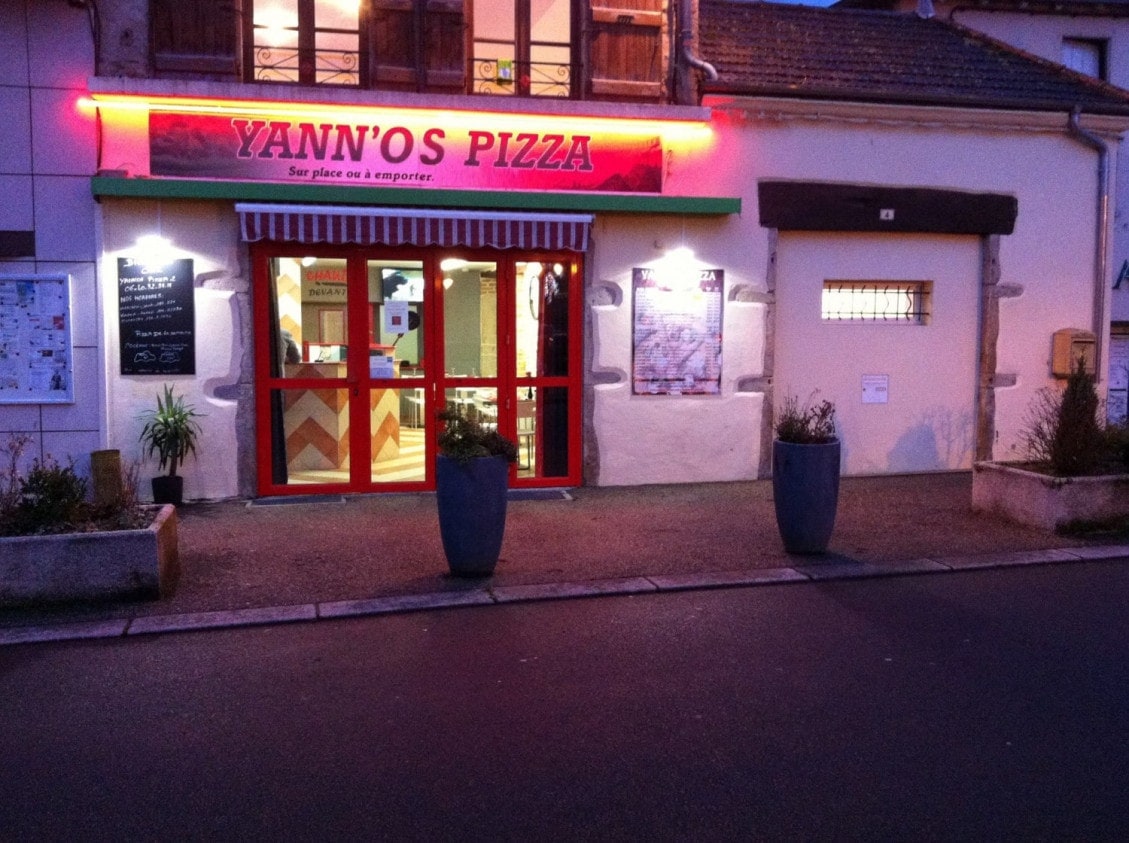 Yanno's pizza — photo 2