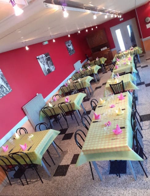 La Tour d'Auvergne — Hôtel - Restaurant à Saint Christophe en Brionnai — photo 3