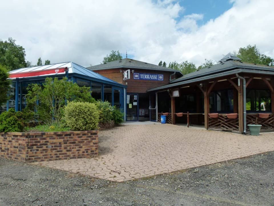 Le chalet du lac — Restaurant Français à Tuffé Val de la Chéronne  — photo 2