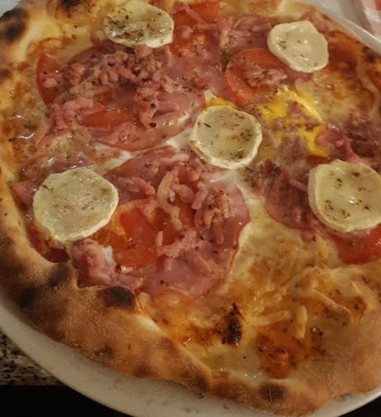 Aux Mille Pizzas — photo 2