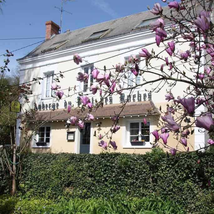 L'Auberge Du Port Des Roches — photo 2