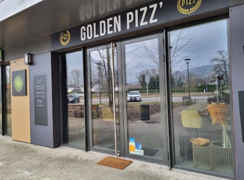 Golden pizz — photo 2
