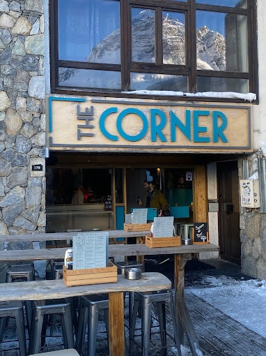 The Corner — photo 3