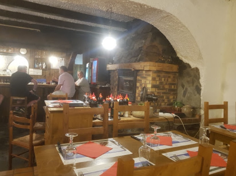 Pizzéria de la Tour Sarrazine — Pizza - pizzéria à Bozel — photo 2