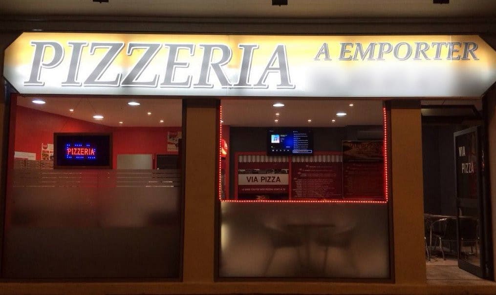 Via Pizza — photo 2