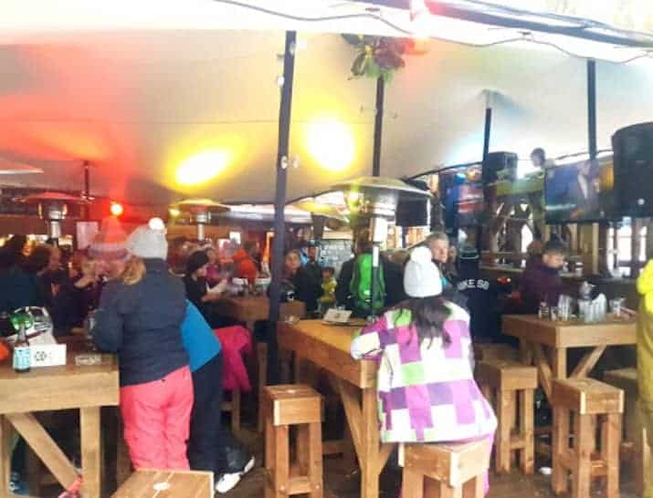 Happy Hours Bar — photo 3
