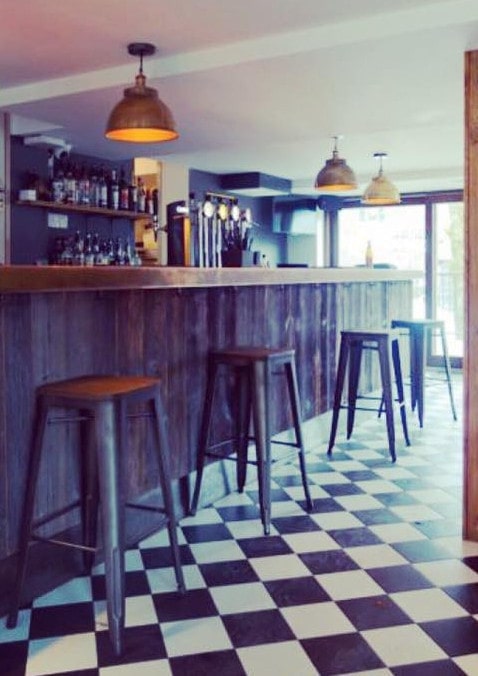 Hideout — photo 3