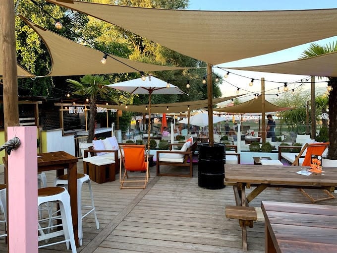 Vedetts Beach Club — photo 3