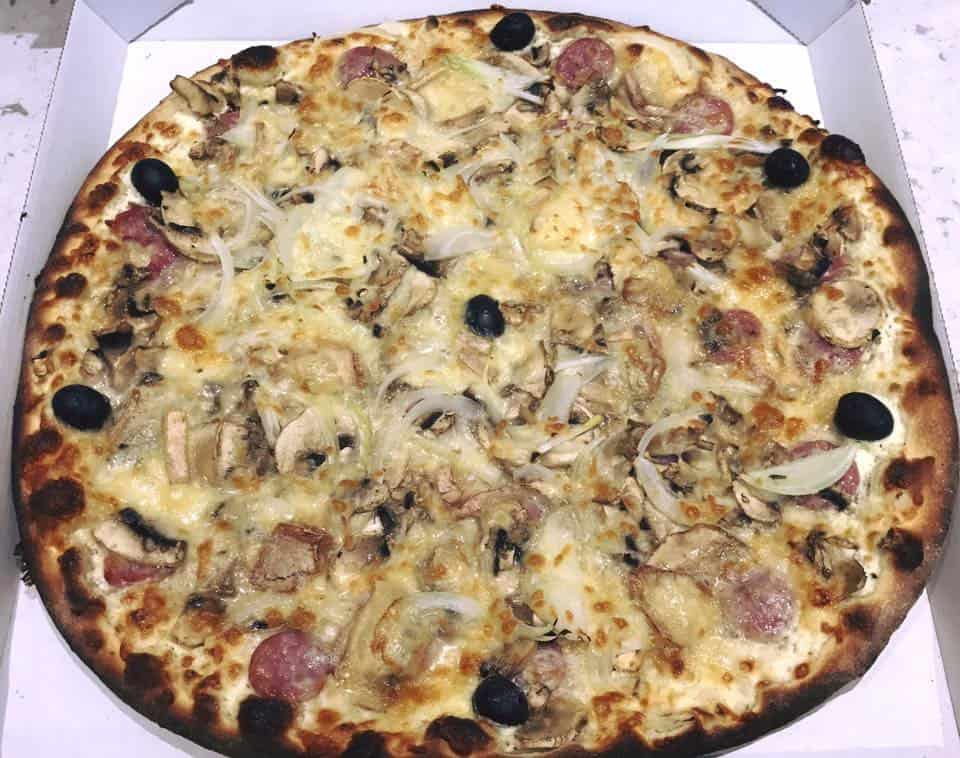 Le Kiosque à Pizzas - Une pizza