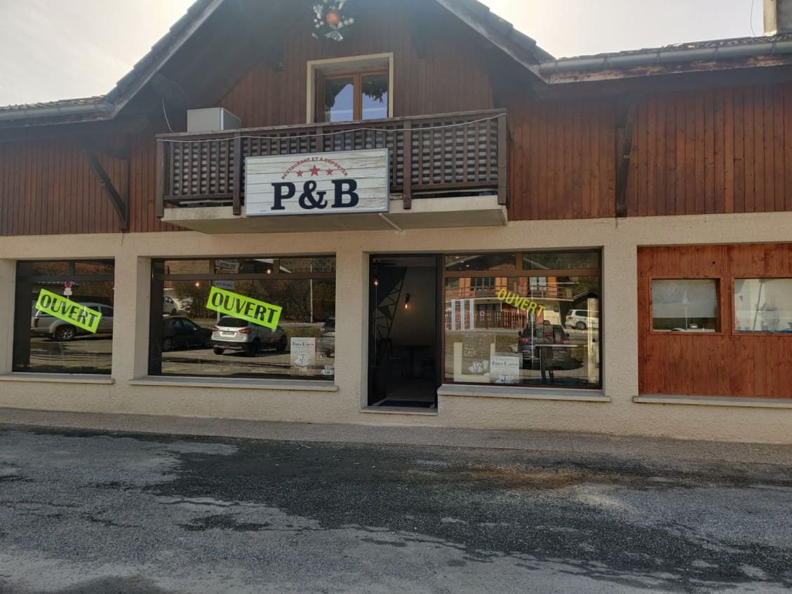 P&B — photo 2