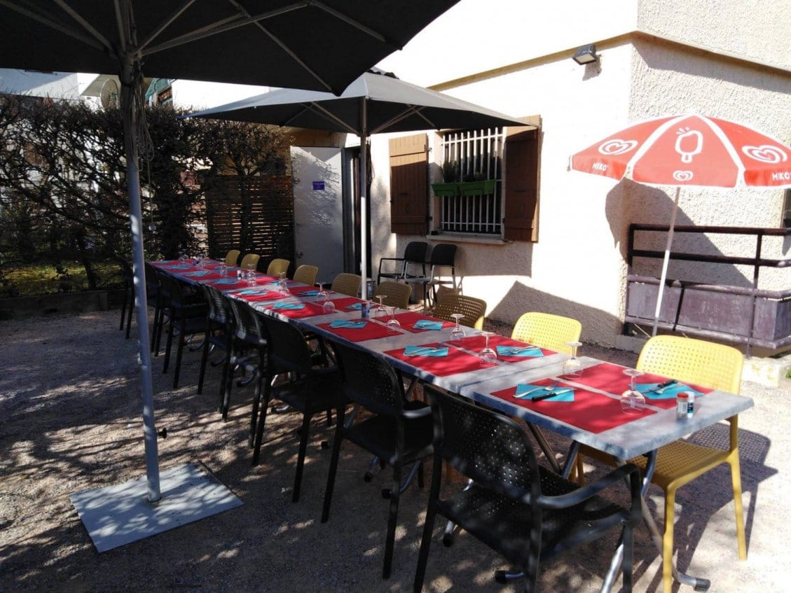 Aux Amis — photo 3