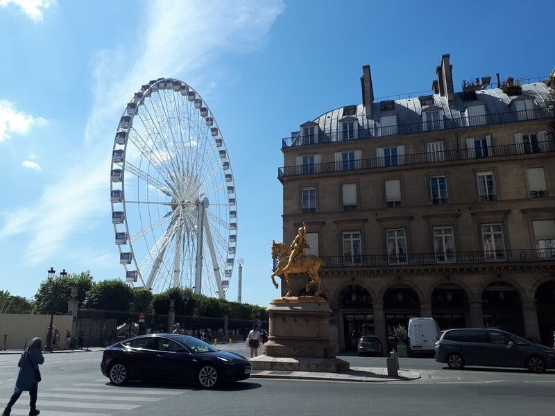 Le Carrousel — photo 2