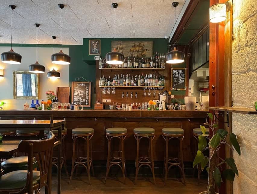 The Cambridge — photo 3