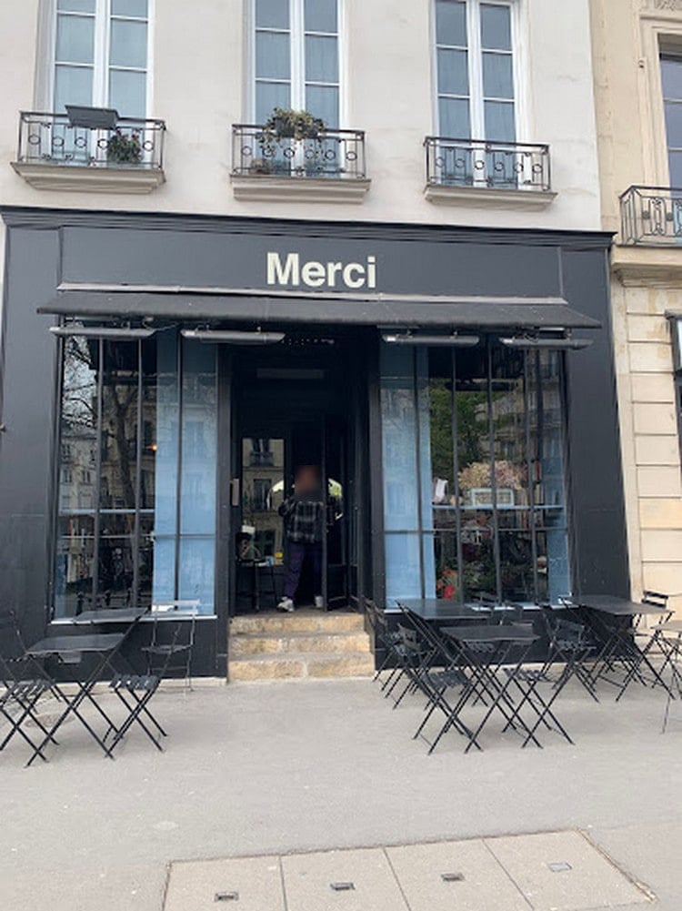 Used Book Café — photo 2