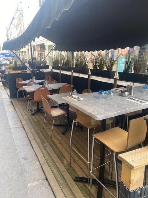 Mon Beau Poulet — photo 3